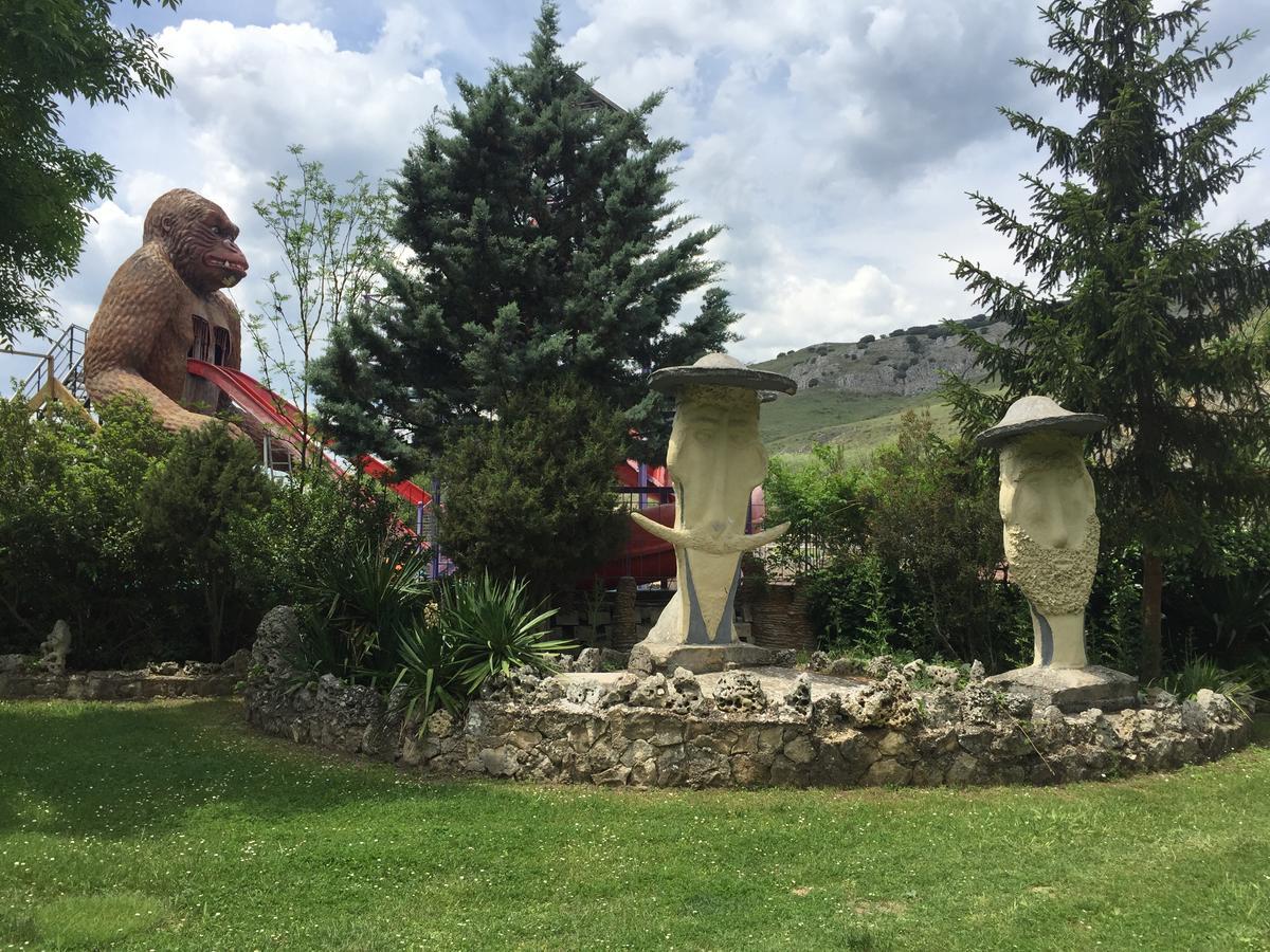 Picon Del Conde Hotel Monasterio de Rodilla Kültér fotó